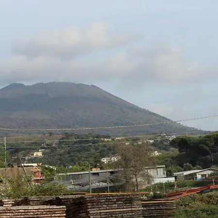 Couette-café Magma 3*